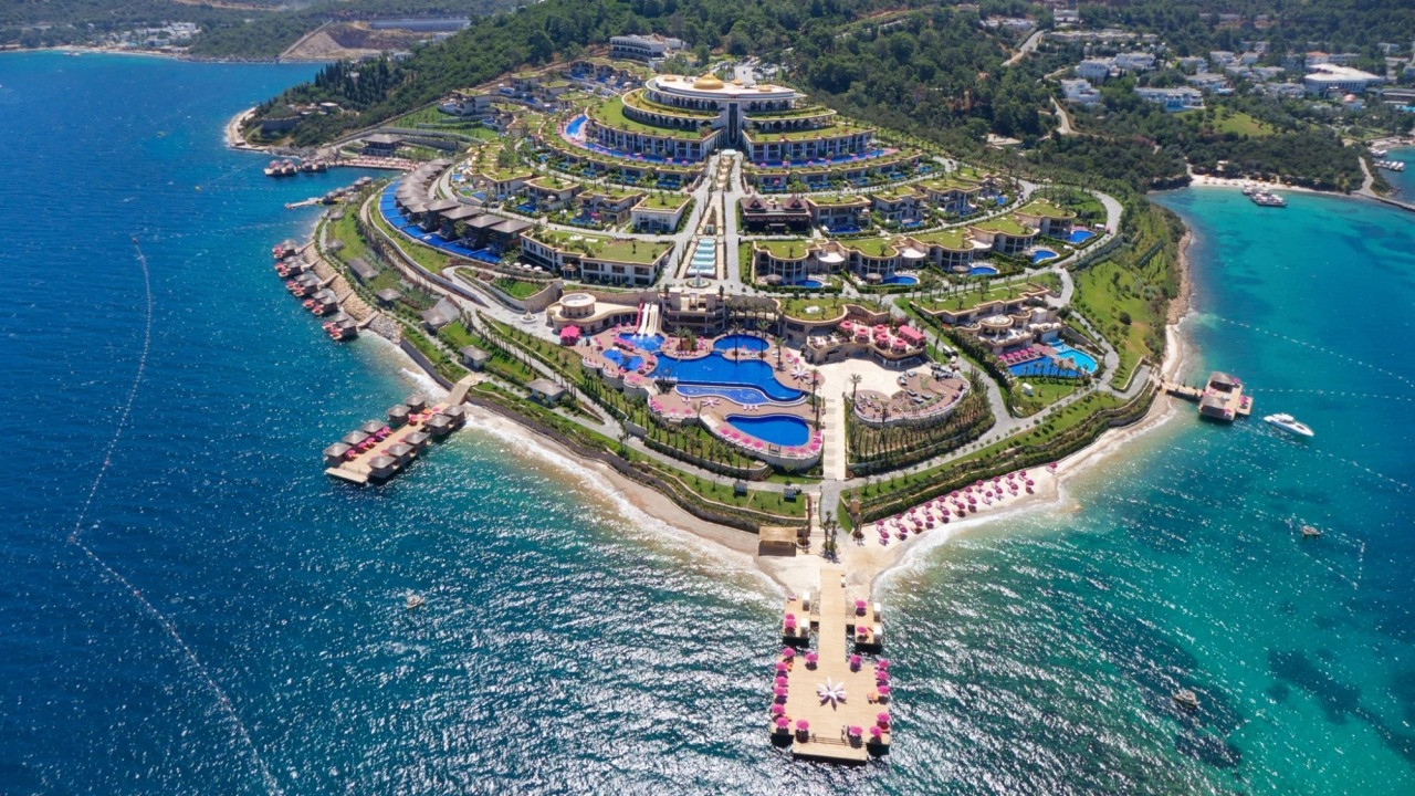paramount hotel icin kesilen 46 milyon dolarlik cek kimin paramount hotel icin kesilen 46 milyon dolarlik cek kimin