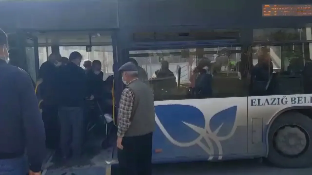 otobus soforu herkese insanlik dersi verdi guzergahini degistirip hastaneye yetistirdi otobus soforu herkese insanlik dersi verdi guzergahini degistirip hastaneye yetistirdi