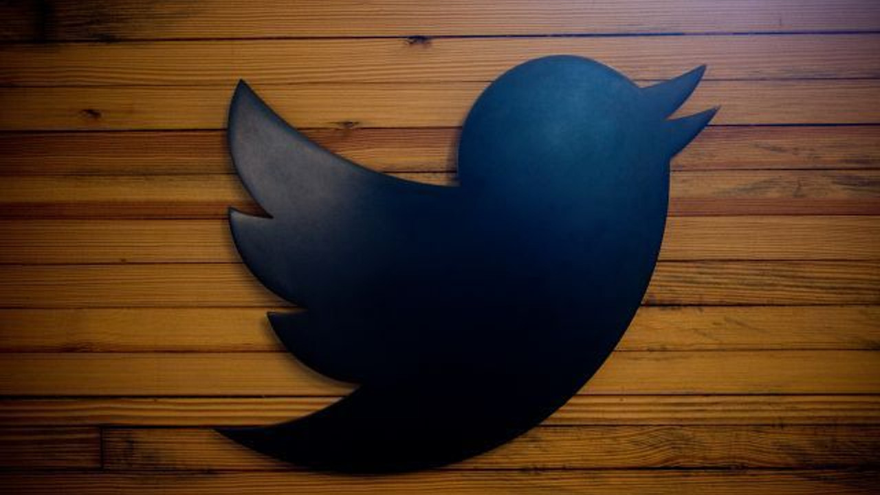 Polis evleri bastı! Twitter�da �Erdoğan� operasyonu başladı!