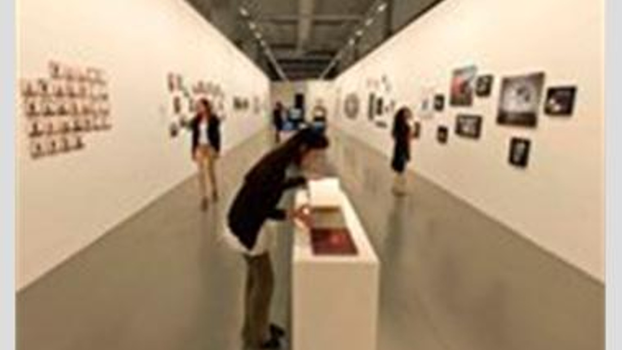 Istanbul Modern De Yeni Sergi Yakin Menzil