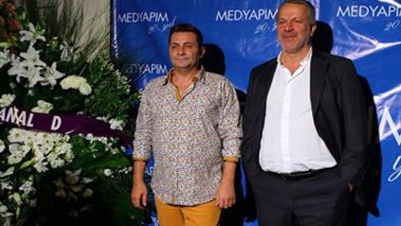 med yapim in 20 yas partisine unluler akin etti iste geceden kareler med yapim in 20 yas partisine unluler akin etti iste geceden kareler