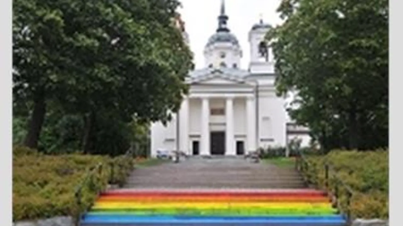 Merdiven Boyama Eylemi Isvec Te