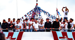 Karadeniz'de nefis görüntüler! Şampiyon Trabzonspor kutlamalara son sürat devam ediyor