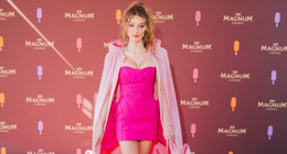 Dilan Çiçek Deniz, müzik dünyasının efsane ismi Kylie Minogue ve ikonik dj Peggy Gou, Magnum Cannes etkinliğinde bir araya geldi