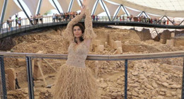 12 bin yıllık Göbeklitepe'de moda çekimi yapıldı