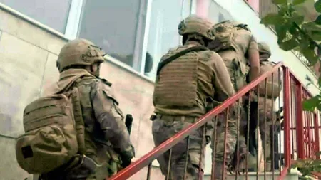 FETÖ operasyonunda 65 kişi tutuklandı! Aralarında muvazzaf askerler de var