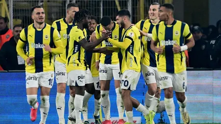 Fenerbahçe'de kadro baştan aşağı değişiyor. Bir isim daha ayrılığı sosyal medyadan duyurdu