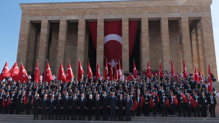 81 ilden gelen gençler, Ata'nın huzuruna çıktı