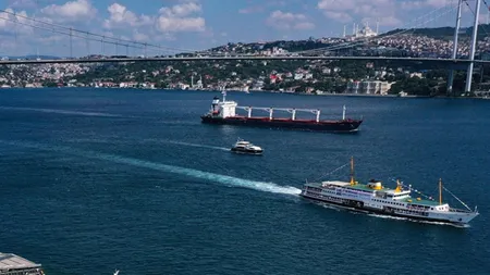 İstanbul Boğazı'nda gemi trafiği askıya alındı! İşte nedeni...