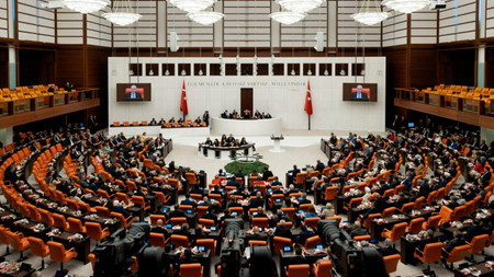 Siyasi partilerin bayramlaşma programı netleşti: Kim kiminle görüşecek?