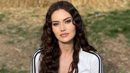 Fahriye Evcen bambaşka bir diziyle ekranlara dönüyor
