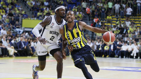 Beşiktaş karşısında kazanan Fenerbahçe final serisinde 2-0 öne geçti