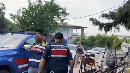 Antalya'da zehir tacirlerine operasyon! 104 torbacı tutuklandı
