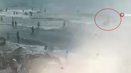 Kuşadası Kadınlar Denizi’nde facia: 2 kişi boğuldu