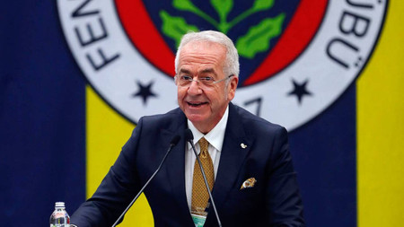 Fenerbahçe'de istifa depremi! O isim görevinden ayrıldı
