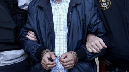 FETÖ'nün Dışişleri Bakanlığı yapılanmasına operasyon! Bylock kullandığı tespit edilen 8 kişiye gözaltı