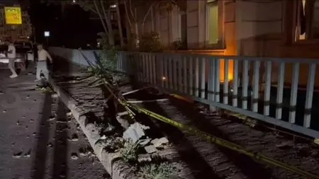 Beyoğlu'nda minibüs otobüse çarptı! 2'si ağır 5 yaralı