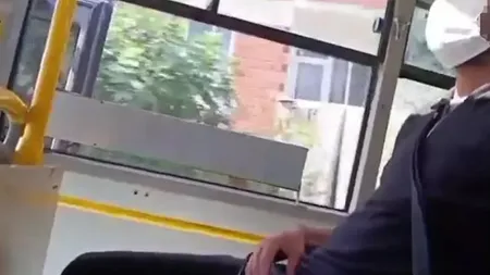 Kocaeli’de otobüste iğrenç olay! O anlar cep telefonuna kaydedildi