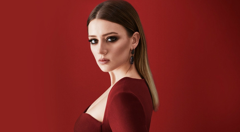 Gizem Karaca hangi projeyle setlere dönüyor?