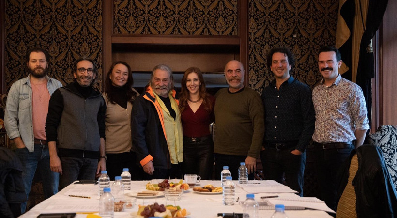 9 Kere Leyla filminin setinde kaza... Ezel Akay ölümden döndü!