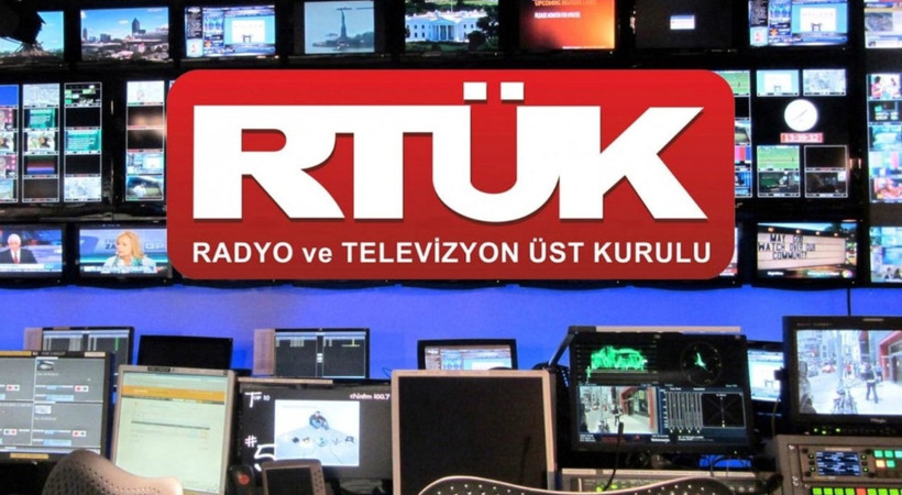 RTÜK'ten Fatih Portakal'ın ifadeleri yüzünden FOX'a, deprem yayınları nedeniyle 5 kanala ceza!