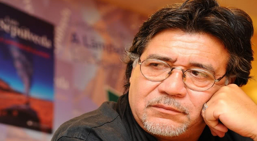 Dünyaca ünlü yazar Coronavirüs'ten hayatını kaybetti