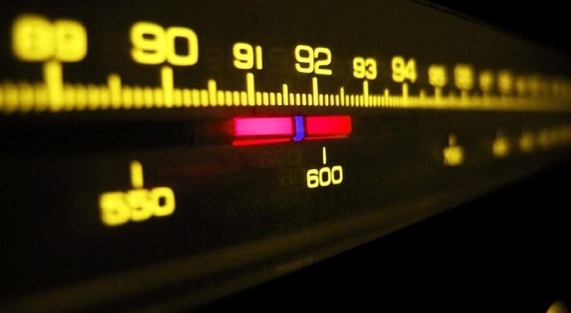 Saran Grup'tan radyo atağı! Satın aldı
