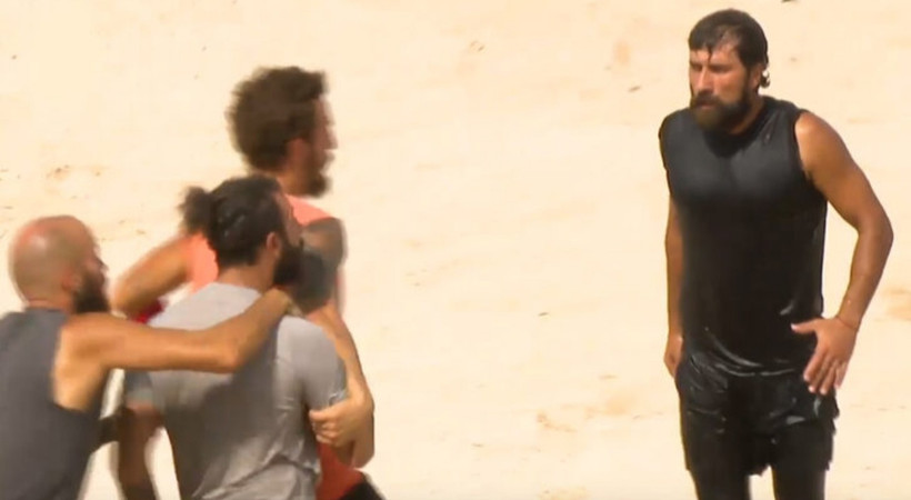 Survivor 2020 kaptanlık oyununda şok kavga! Yasin ve Ardahan birbirine girdi