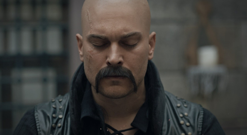 Çağatay Ulusoy yeni sezonda ekrana dönüyor