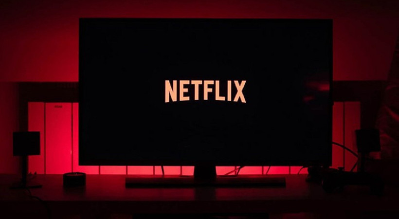 Netflix'ten eşcinsel karakter açıklaması