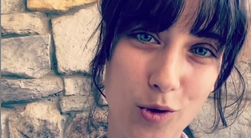 Hazal Kaya yardım istedi
