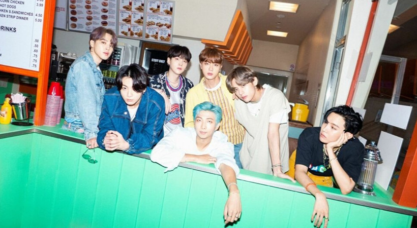 BTS ilk İngilizce şarkısı Dynamite ile YouTube rekoru kırdı!