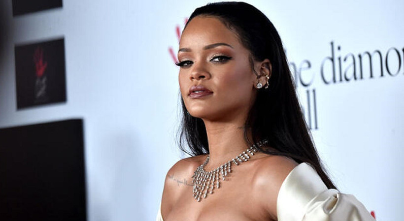 Rihanna Müslümanlardan özür diledi