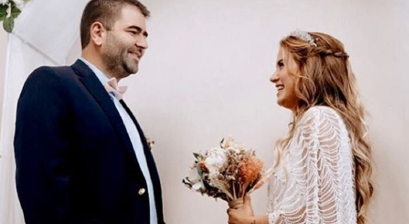 Ceyda Ateş'ten eşine romantik kutlama
