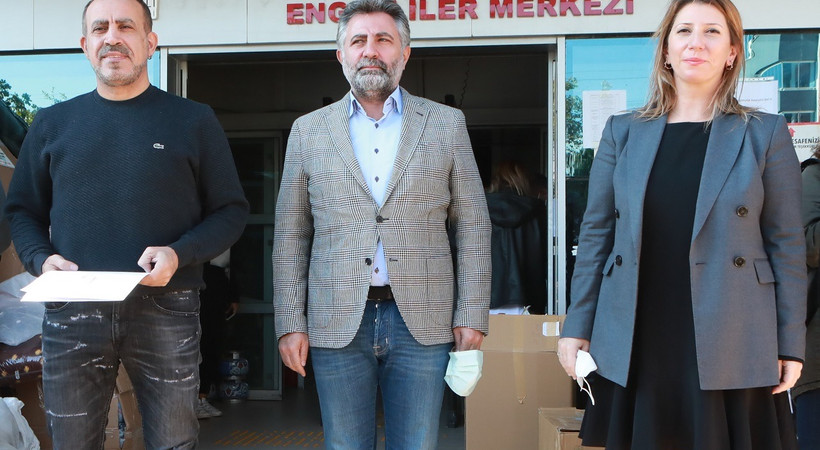 Haluk Levent ve Hürriyet Emlak'tan İzmir'deki depremzedelere destek