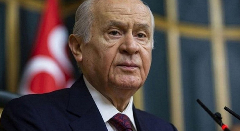 Tek tek isimlerini yazdı! Bahçeli hangi gazetecileri hedef aldı?