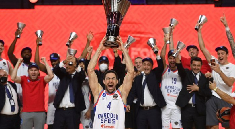 Anadolu Efes EuroLeague şampiyonu oldu!