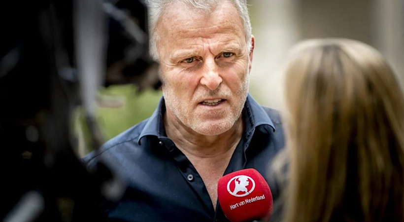 Geçen hafta başından vurulan Hollandalı gazeteci Peter R. de Vries hayatını kaybetti