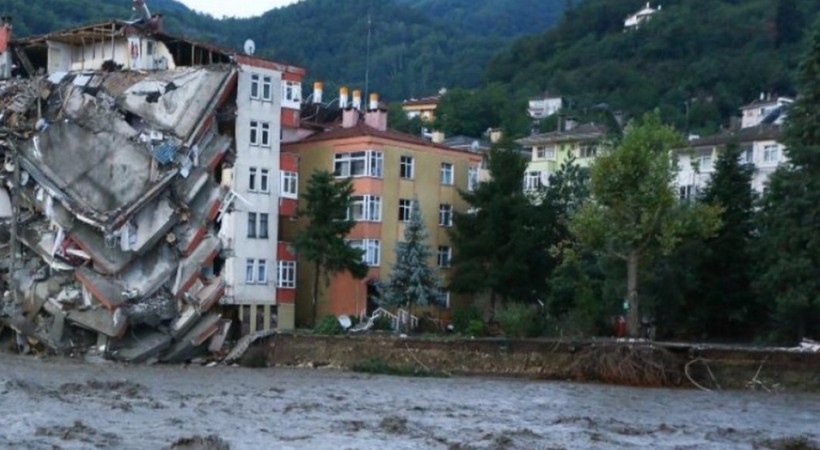Karadeniz’de sel felaketi: Can kaybı 27’ye yükseldi! Bakan Pakdemirli 'HES'ler mağdur' demişti...
