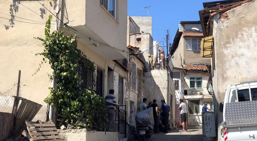 Yakınları haber alamadı, evinde ölü bulundu