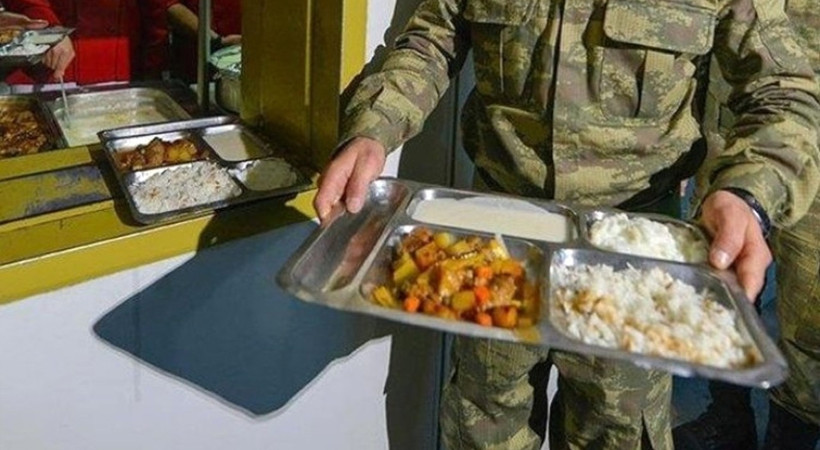 Cemal Gürsel Kışlası'nda ‘gıda zehirlenmesi’ şüphesi: 20’ye yakın asker revire kaldırıldı