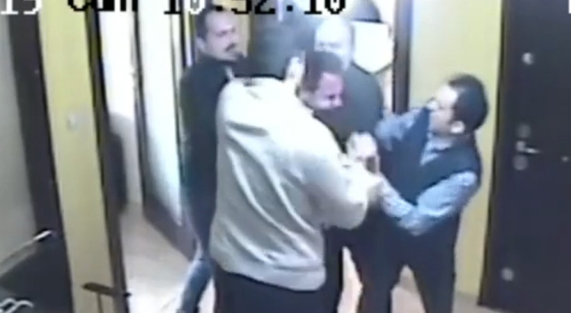 4 kişi iş insanı Salih Asilsoy'u feci şekilde dövdü, çantasındaki 15 kilo altını aldı... İstanbul'da bir ofiste dehşet anları