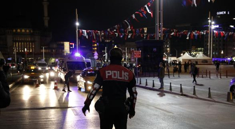Taksim'de polis noktasındaki taksiciye küfür edince gözaltına alındı