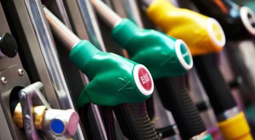 Bu geceden itibaren geçerli olacak: Benzin ve motorine ne kadar zam geldi?
