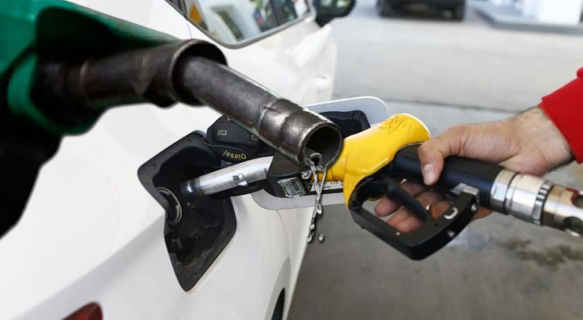 Benzin ve motorine büyük zam! Motorine 40 kuruş, benzine 42 kuruş zam yolda...