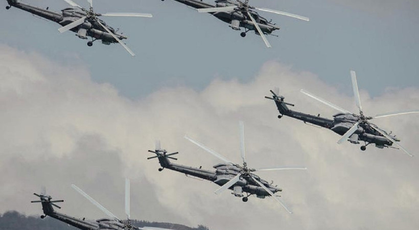İran: Avcı uçakları ve helikopterler satın almak için Rusya'yla görüşüyoruz
