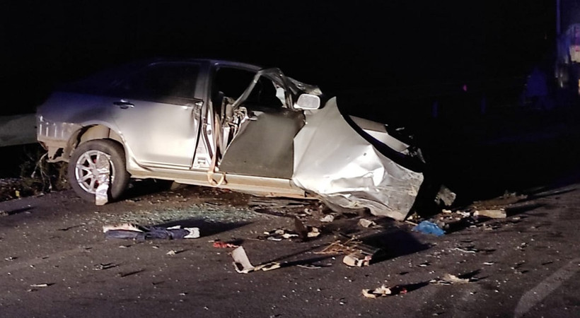 Burdur'da kontrolden çıkan kamyon dehşet saçtı, bir aile yok oldu: 5 ölü, 1 yaralı