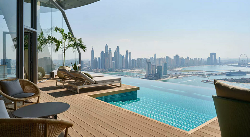 Dubai'de Dünyanın ilk ve en yüksek 'sonsuzluk havuzu' açıldı