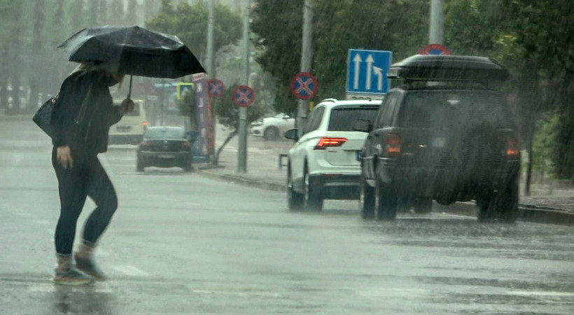 'Turuncu kod' sonrası Antalya Serik'te metrekareye 221 kilogram yağış