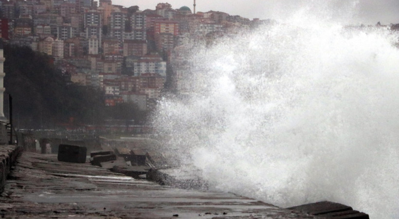 Zonguldak'ta rüzgar nedeniyle balıkçılar açılamadı